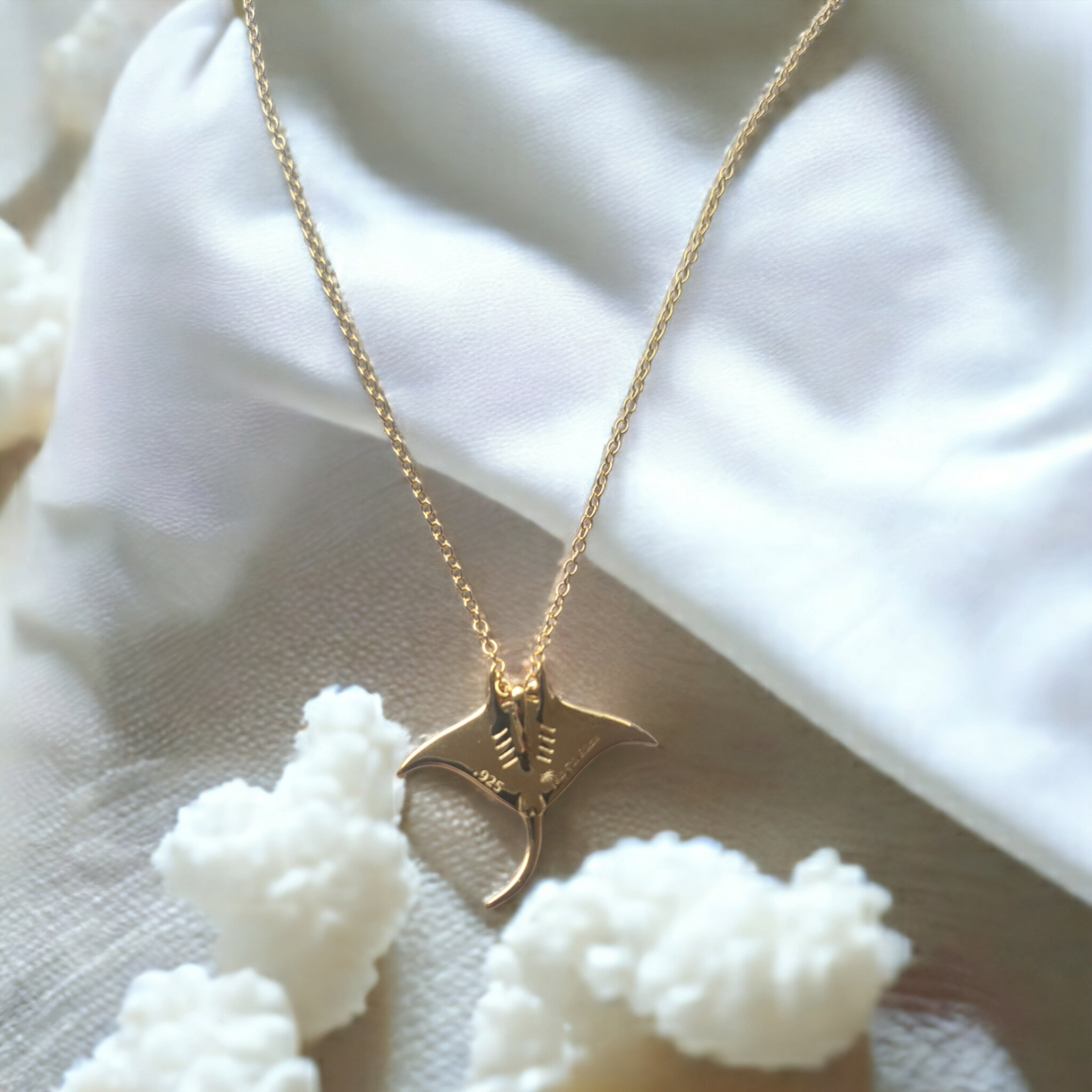Ningaloo Gold Mantaray Necklace