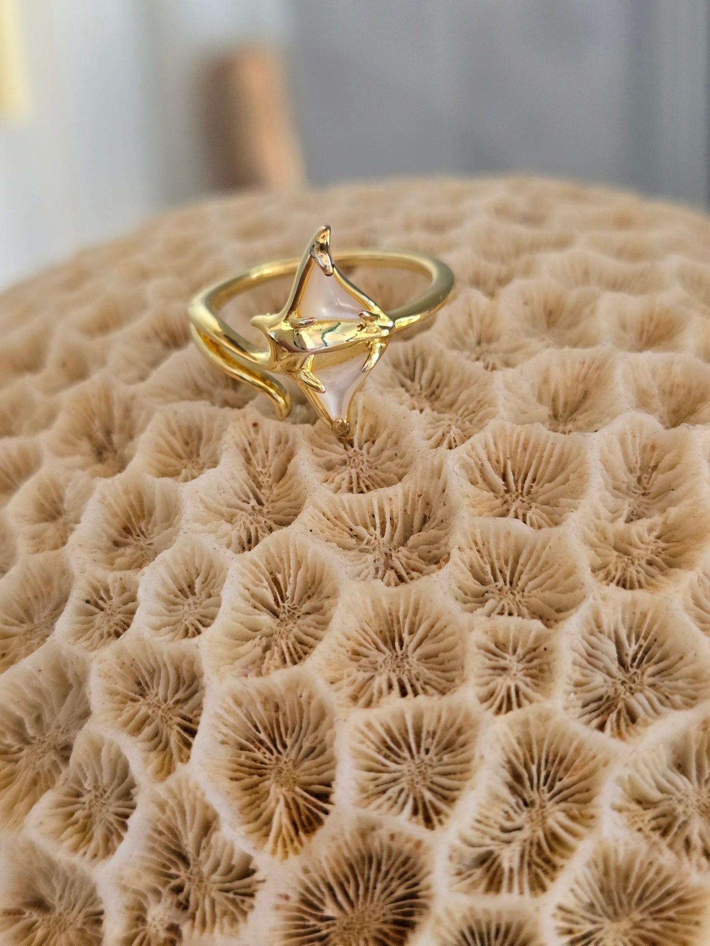 Manta Ray Ring Gold